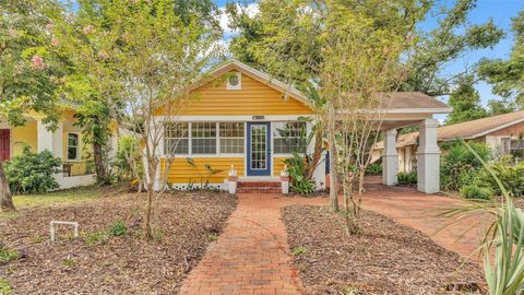 A home in LAKELAND