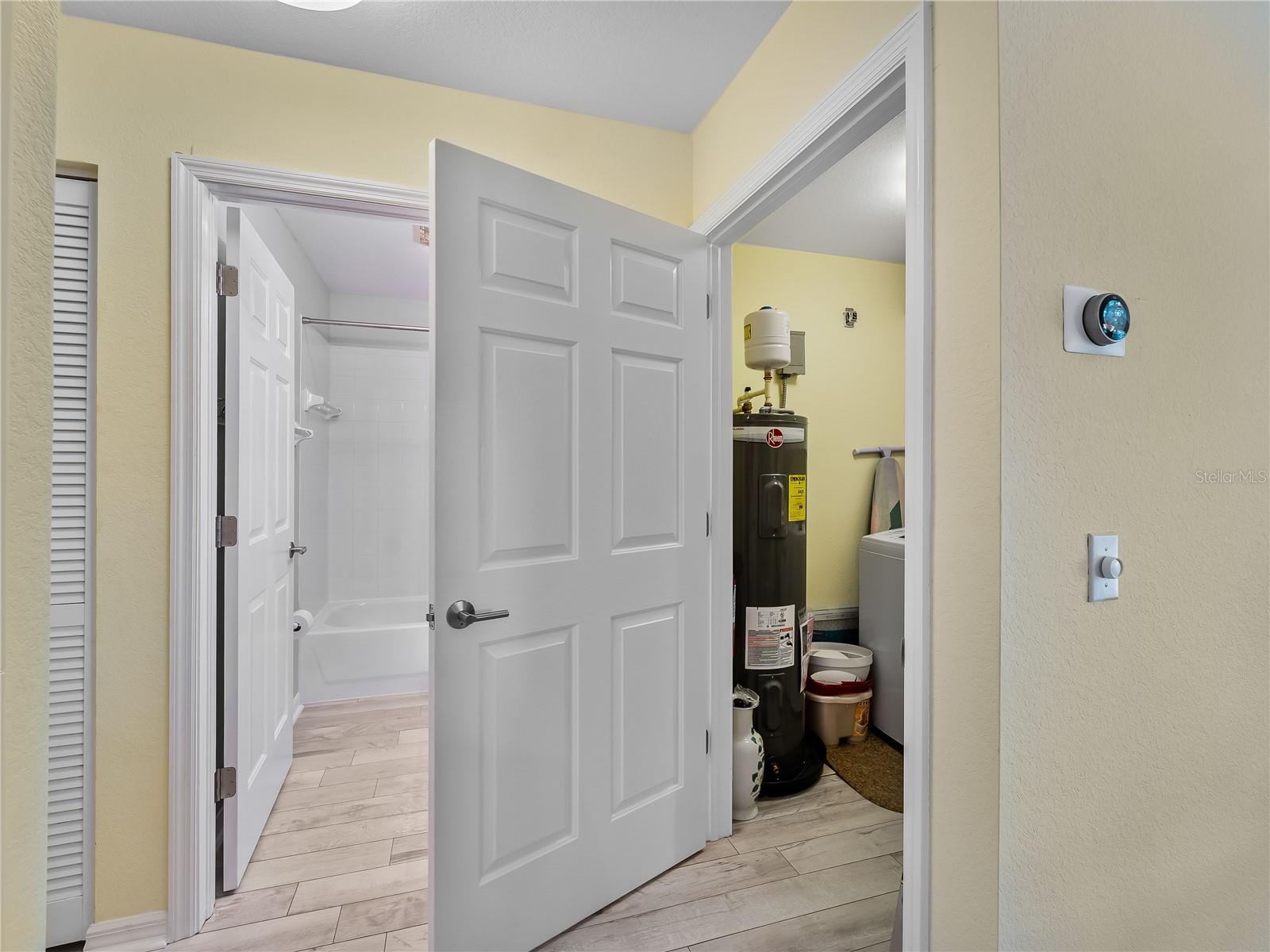 WATERS EDGE AT HERITAGE OAK PK - Residential