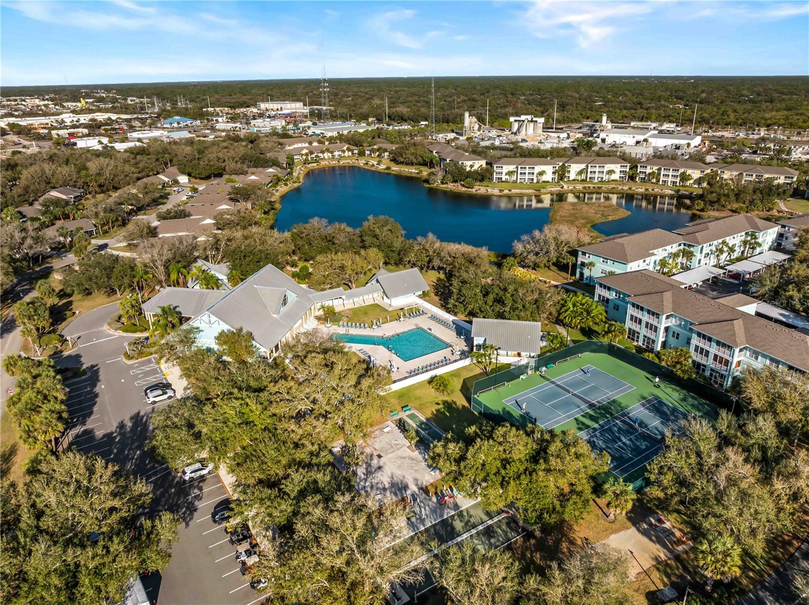 WATERS EDGE AT HERITAGE OAK PK - Residential