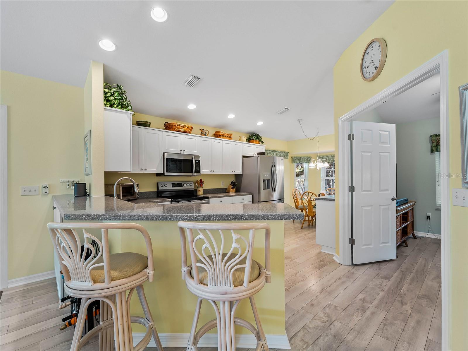 WATERS EDGE AT HERITAGE OAK PK - Residential