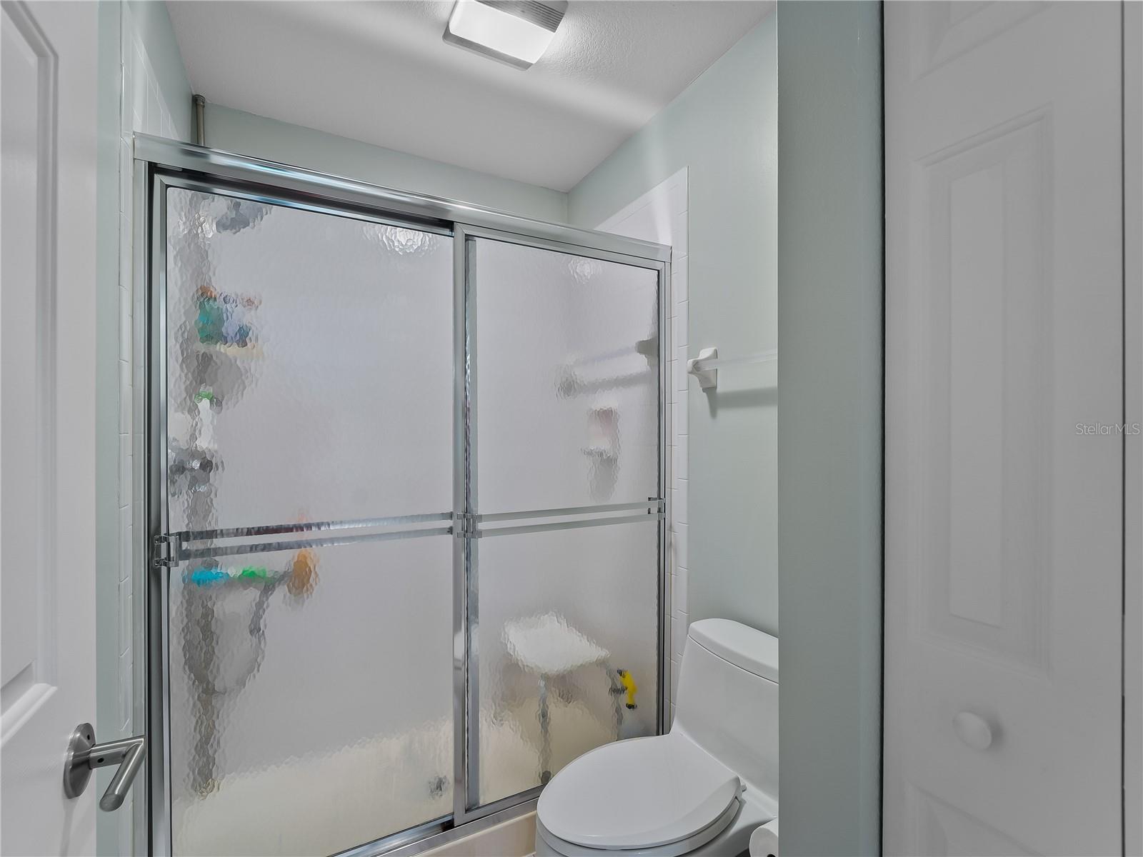 WATERS EDGE AT HERITAGE OAK PK - Residential