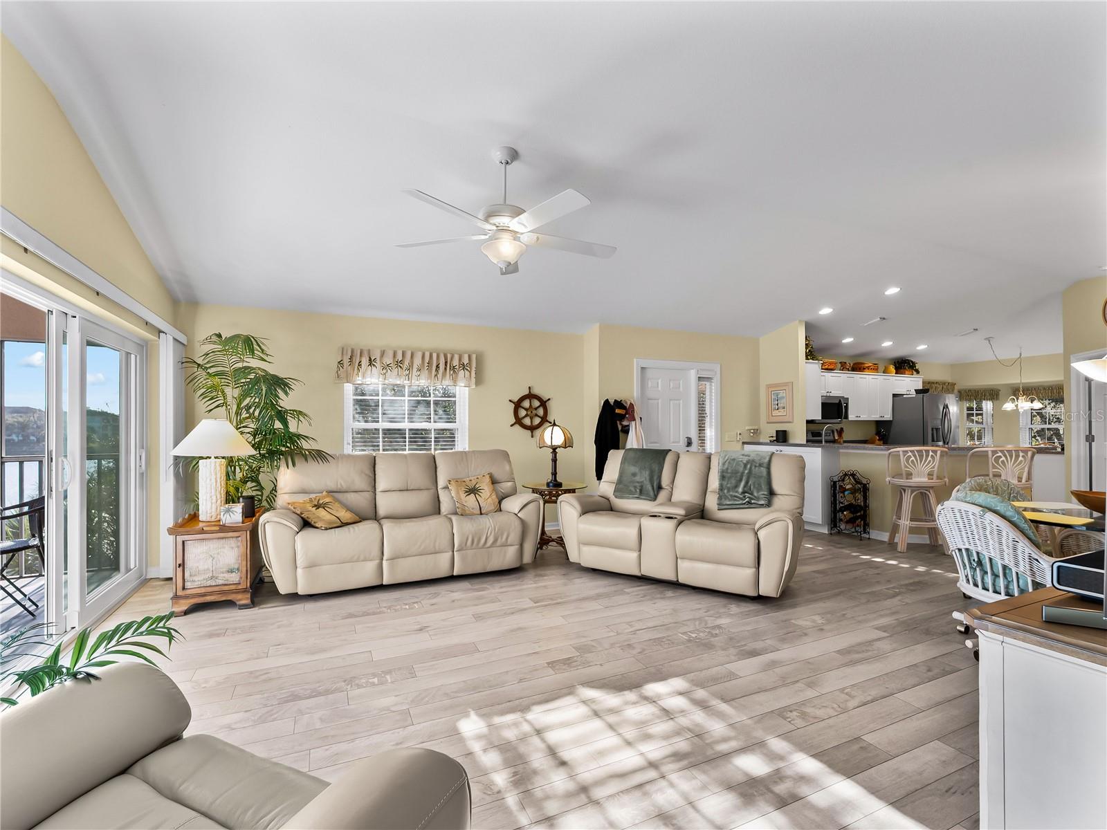 WATERS EDGE AT HERITAGE OAK PK - Residential