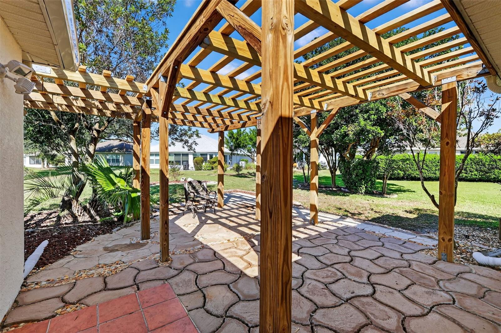 SPRUCE CREEK COUNTRY CLUB ECHO GLEN PH 01 - Residential