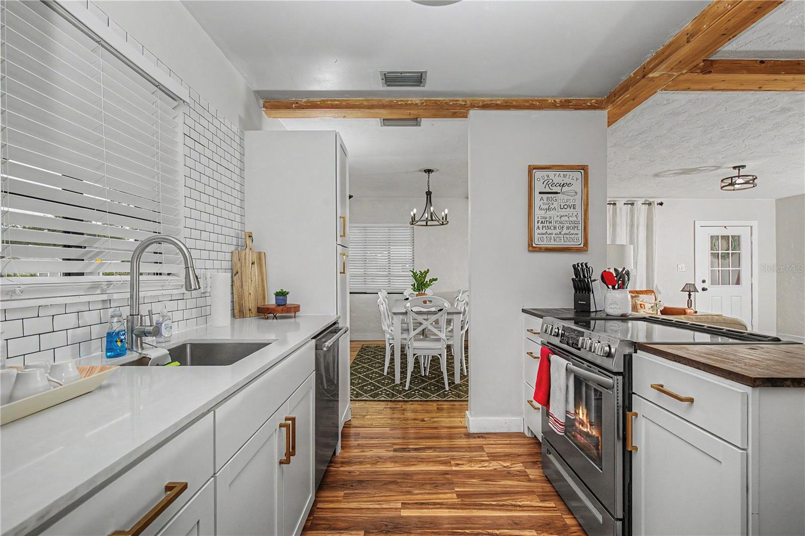 WYOMINA TERRACE - Residential