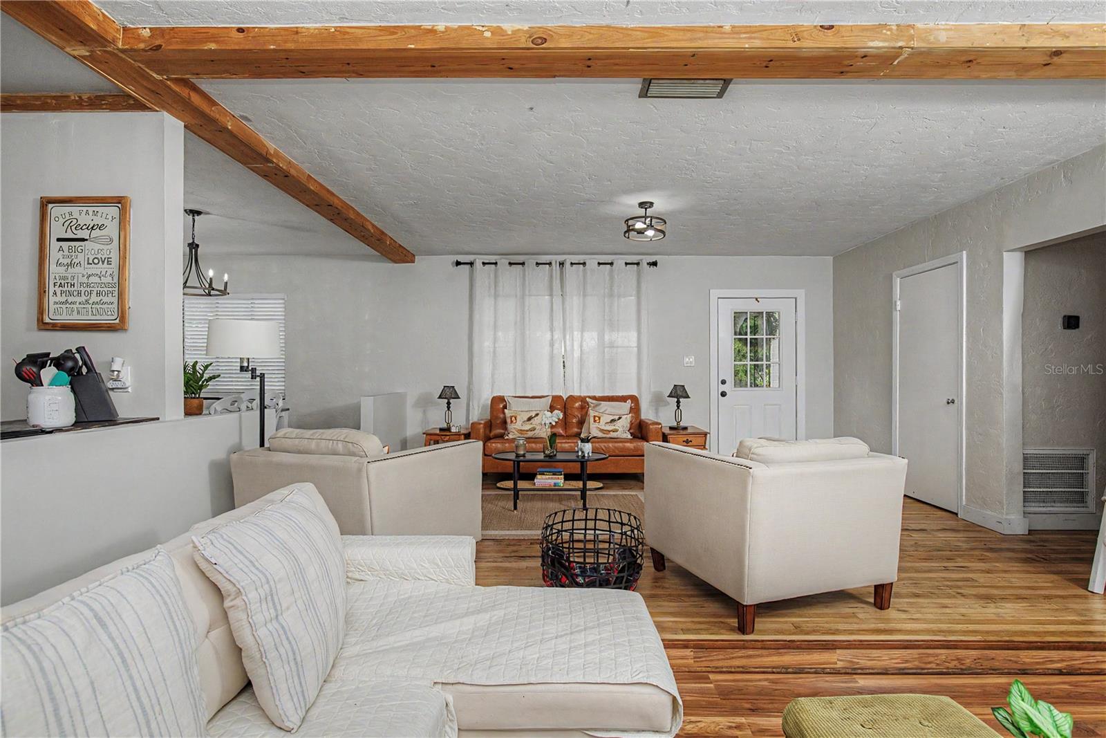 WYOMINA TERRACE - Residential
