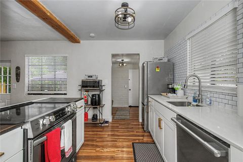 Tiny photo for 1008 NE 6th Street, Ocala, FL 34470 (MLS # OM724547)