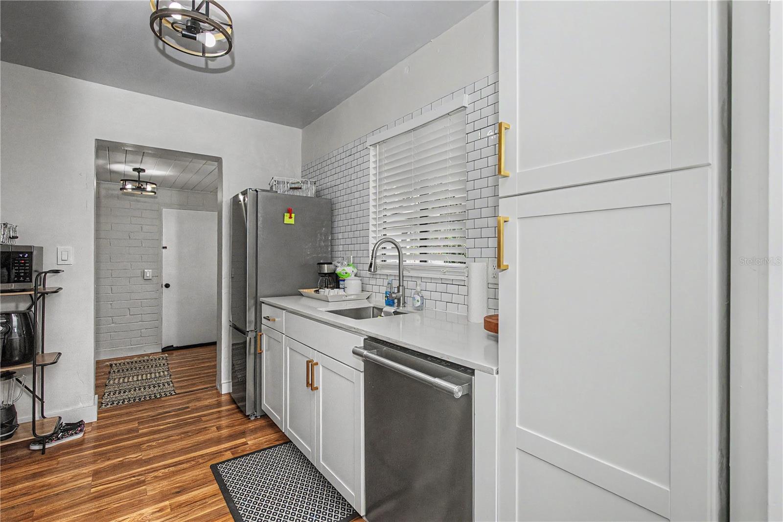 WYOMINA TERRACE - Residential