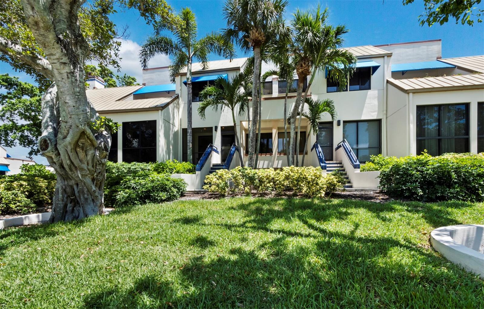 FAIRWAY BAY 1 - Residential
