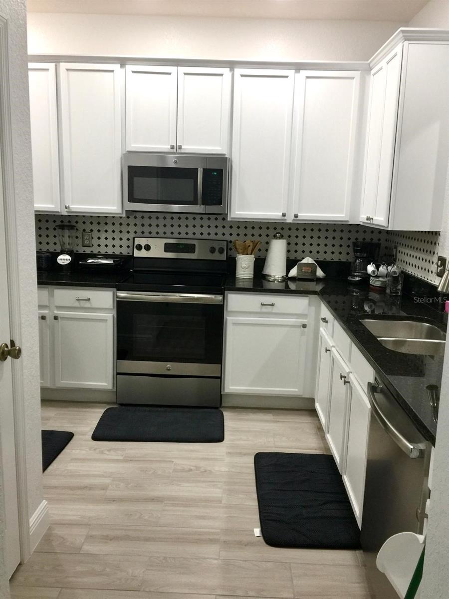 TOWNHOMES OF FLORA RIDGE PH 2 - Residential