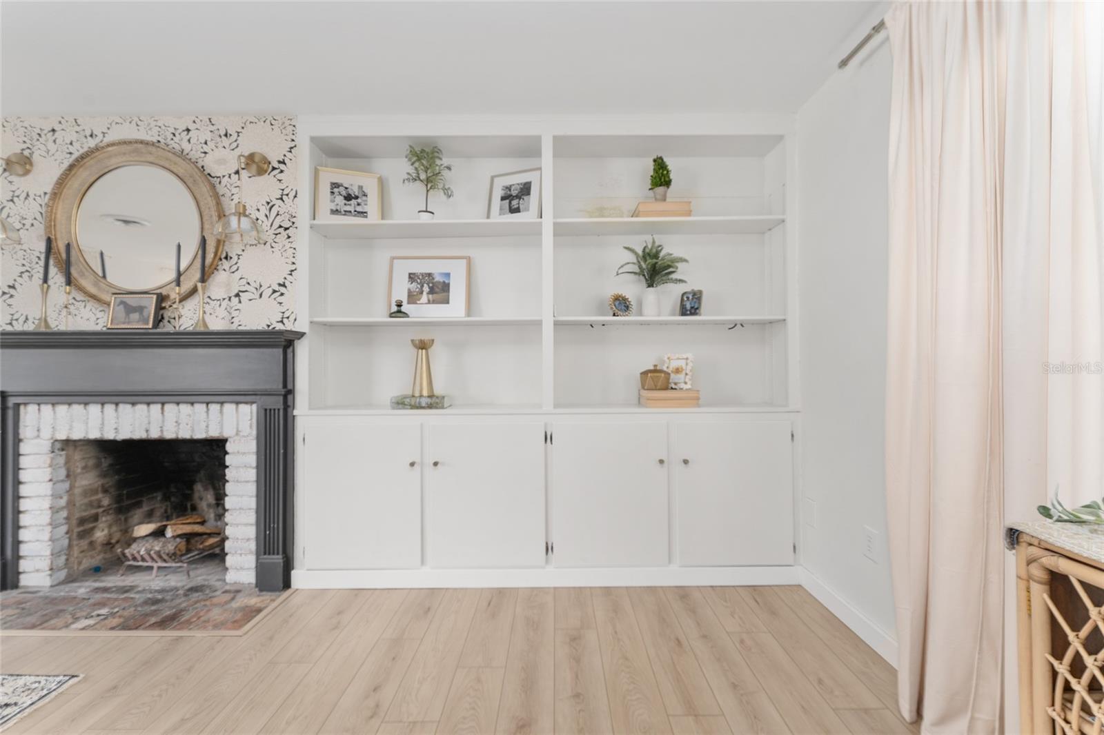 WOODFIELDS UN 7 - Residential