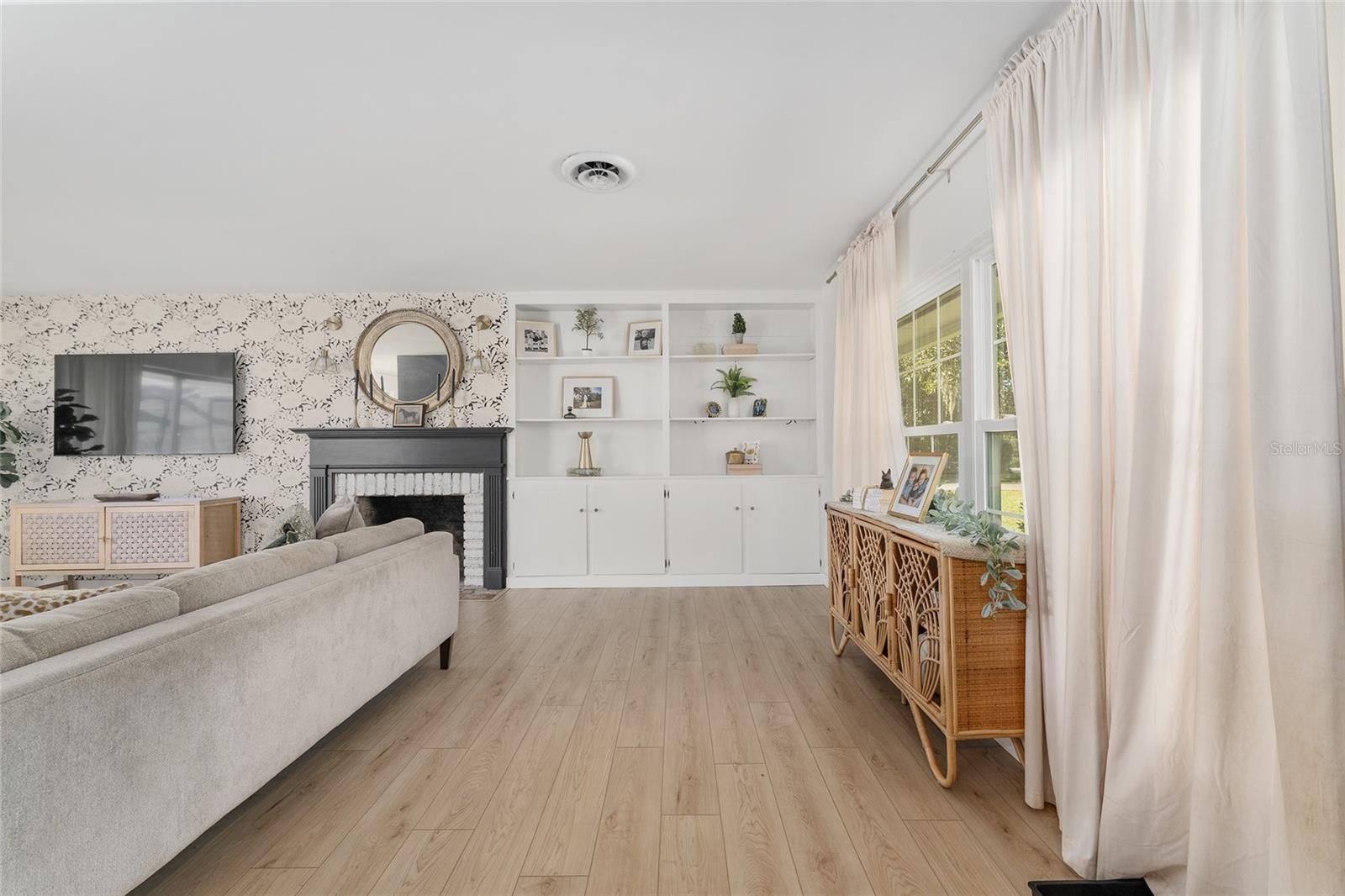 WOODFIELDS UN 7 - Residential