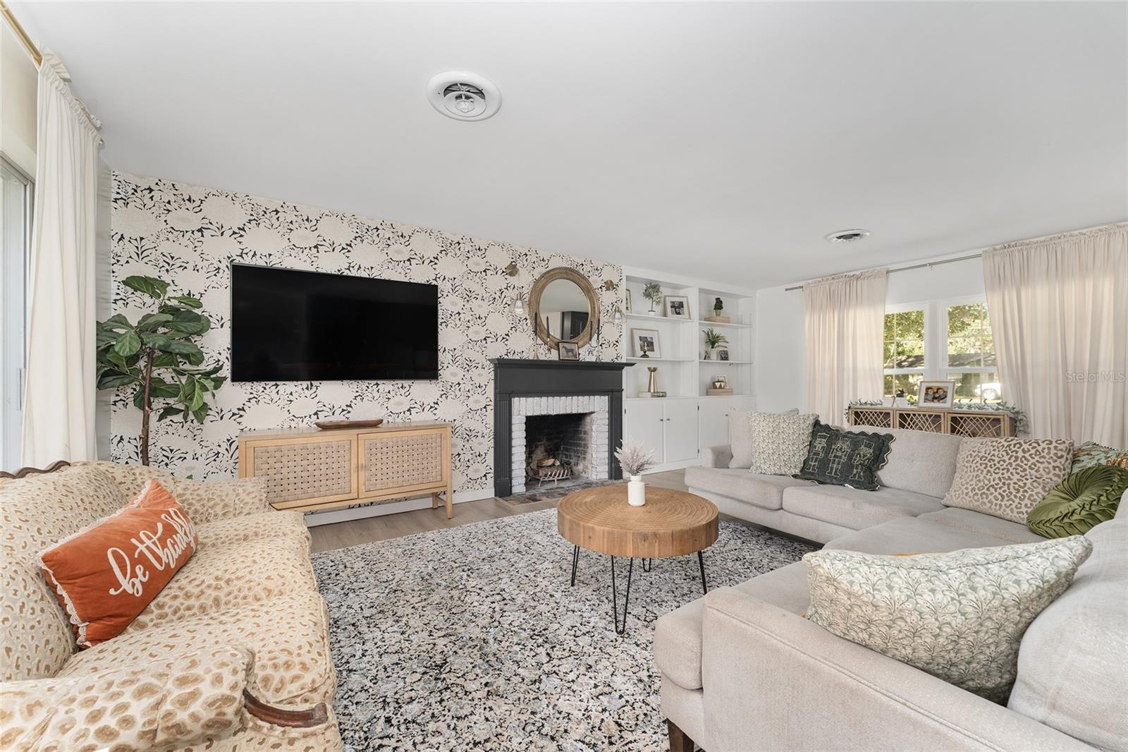 WOODFIELDS UN 7 - Residential