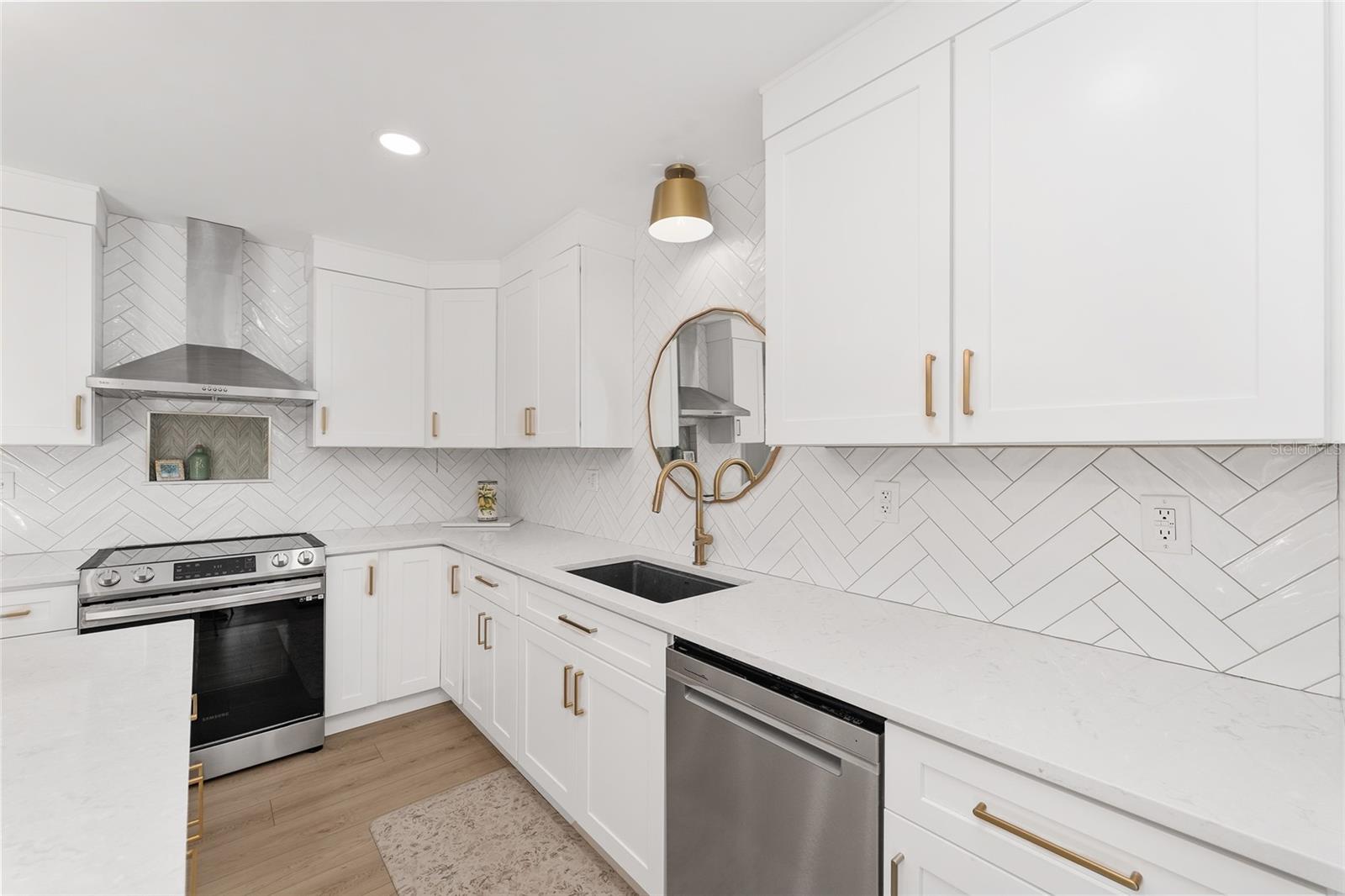 WOODFIELDS UN 7 - Residential