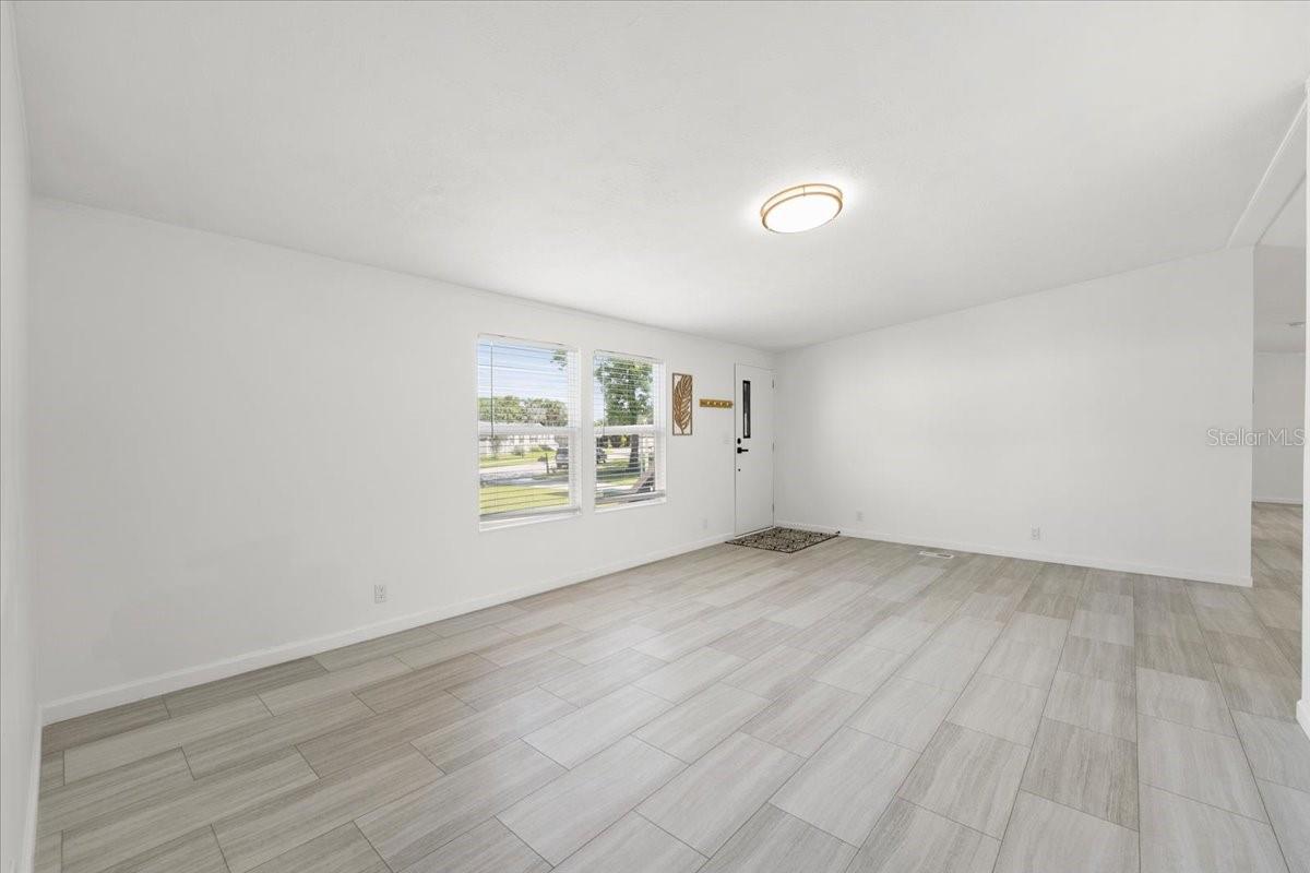 OAK BLUFF - Residential
