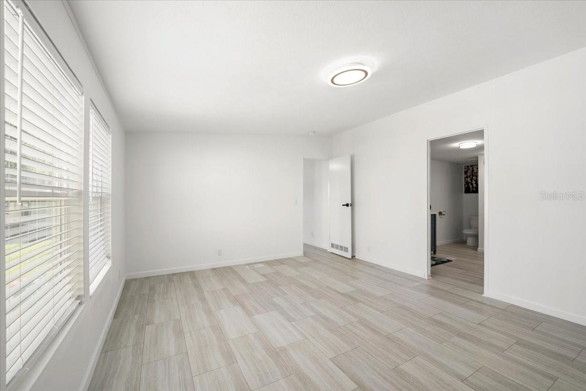 OAK BLUFF - Residential