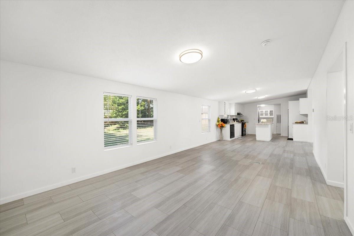 OAK BLUFF - Residential