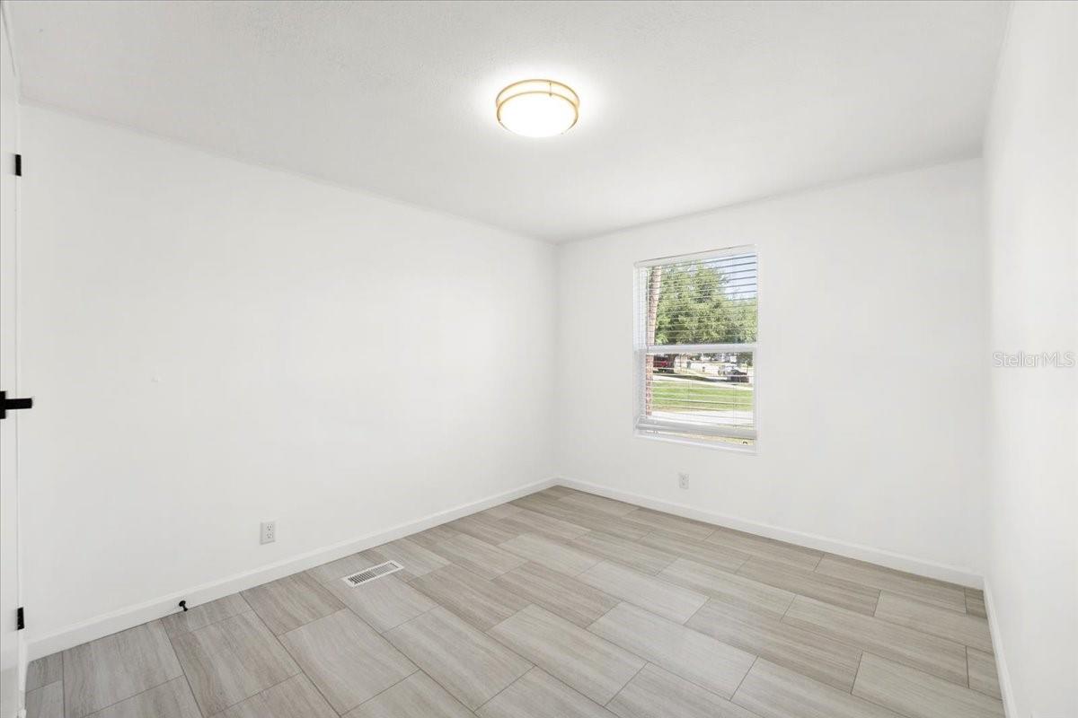 OAK BLUFF - Residential