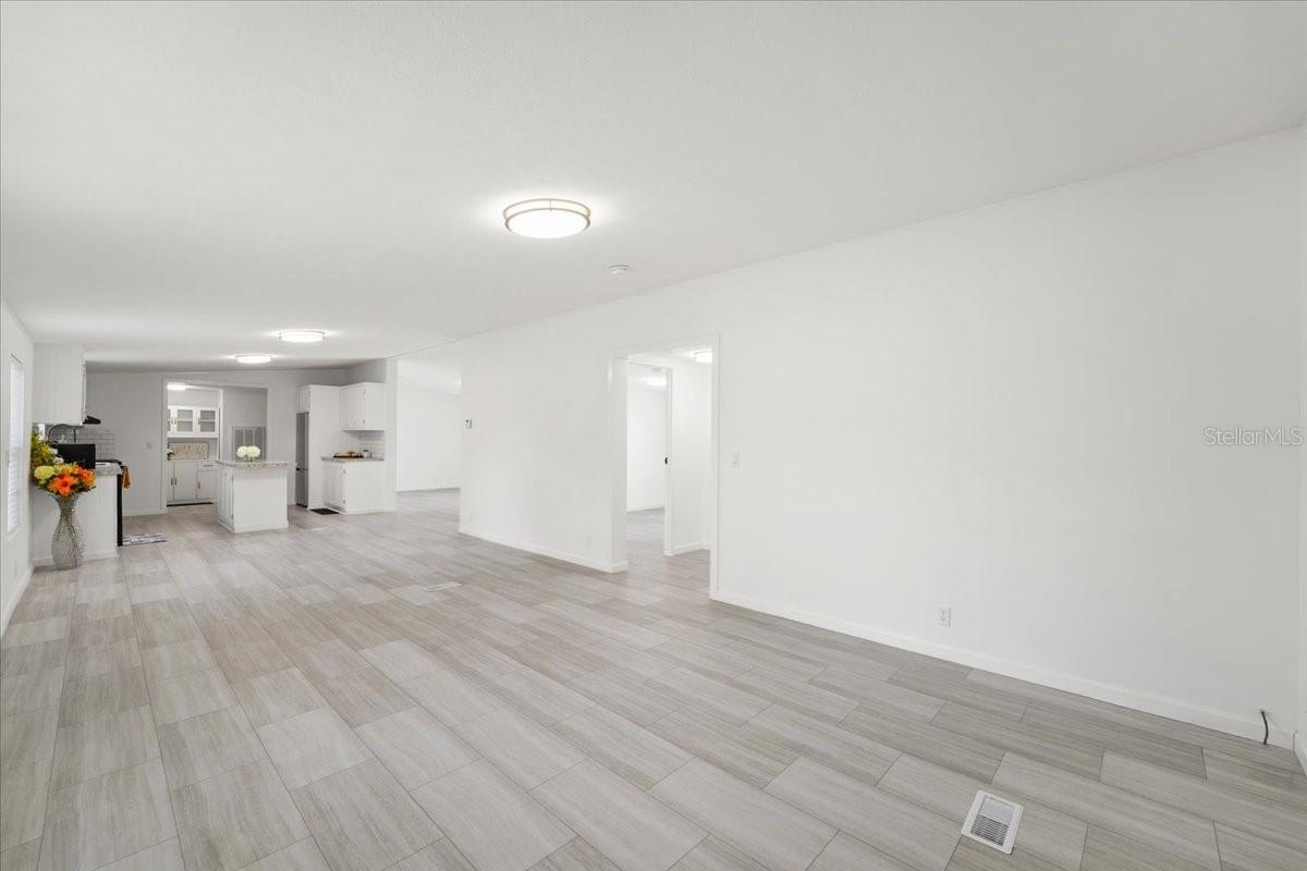 OAK BLUFF - Residential