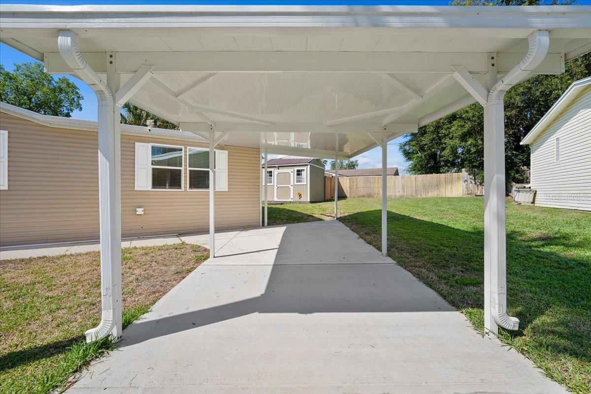 OAK BLUFF - Residential