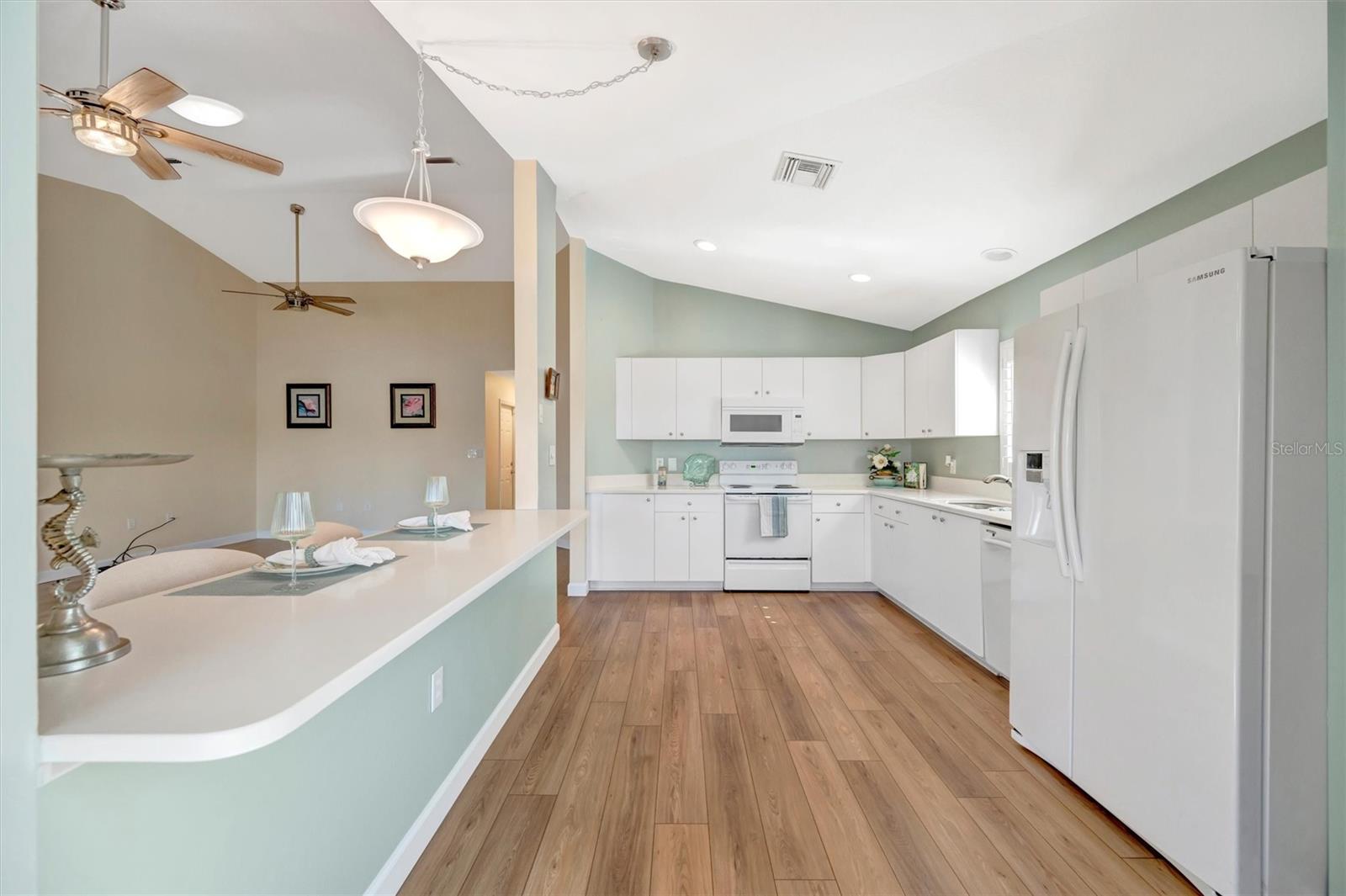 BAY ESTATES NORTH - Residential