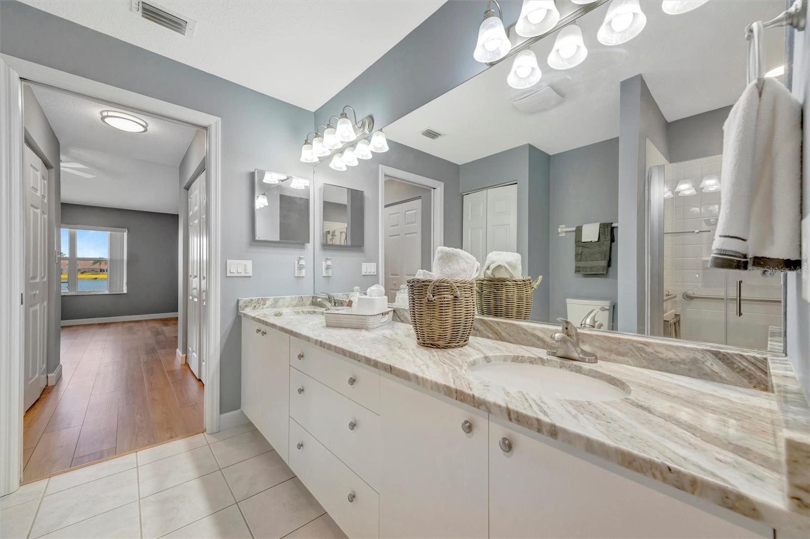 BAY ESTATES NORTH - Residential