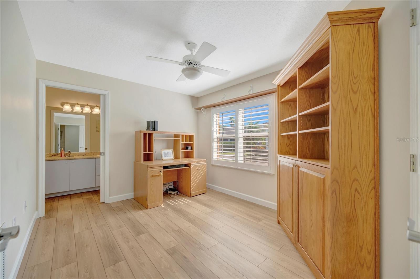 BAY ESTATES NORTH - Residential