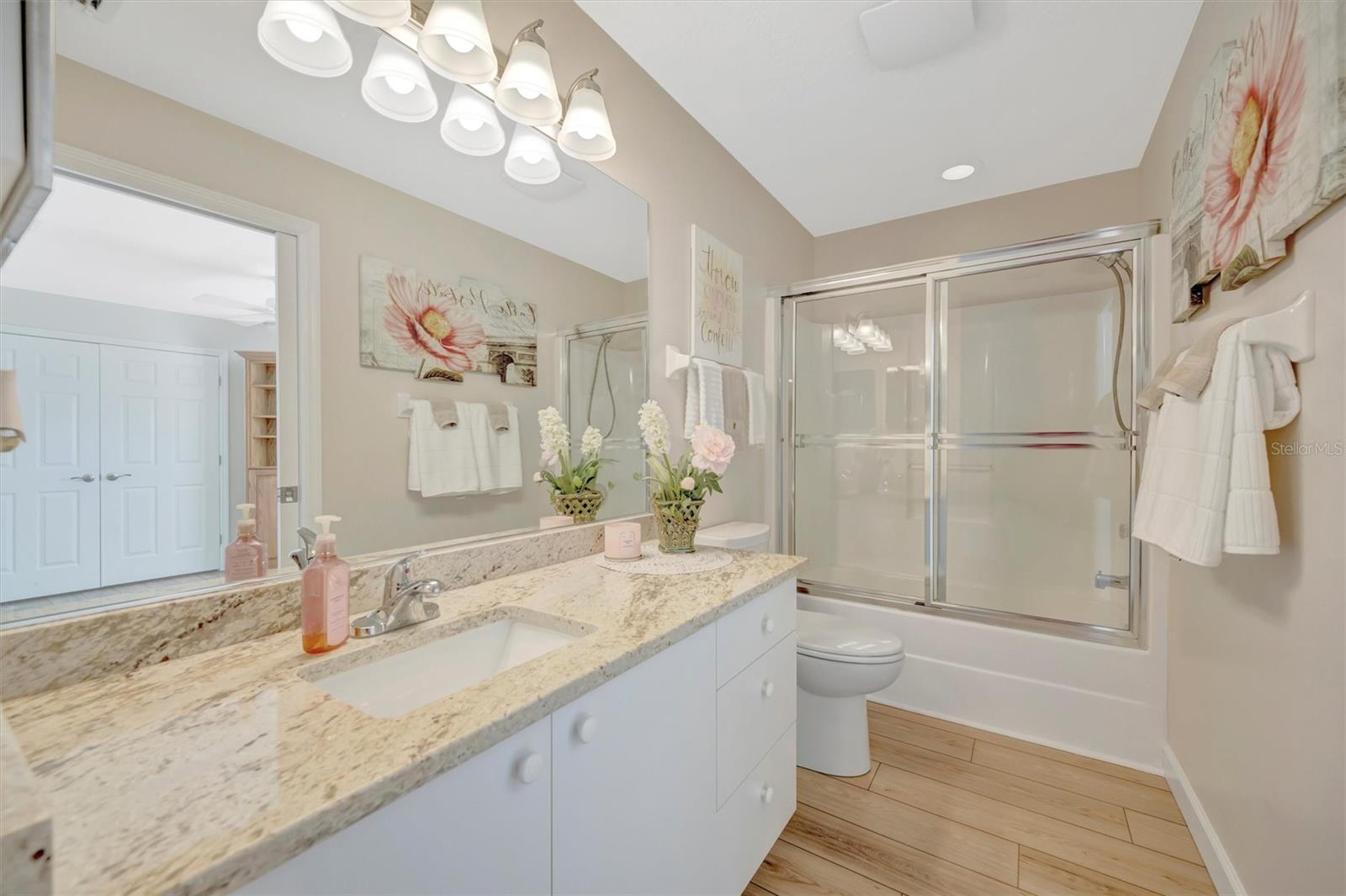 BAY ESTATES NORTH - Residential