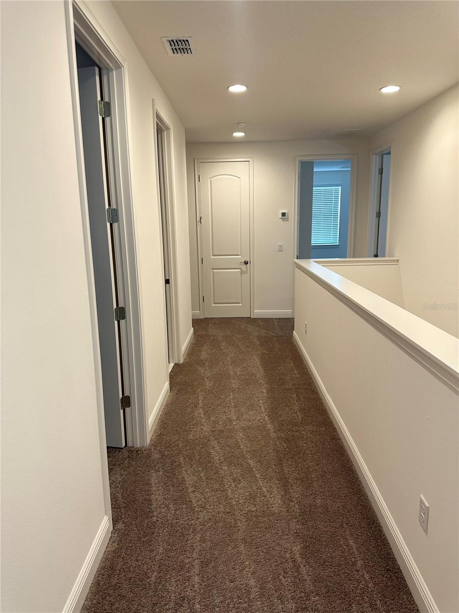TWIN LAKES PH 8 - Residential Lease