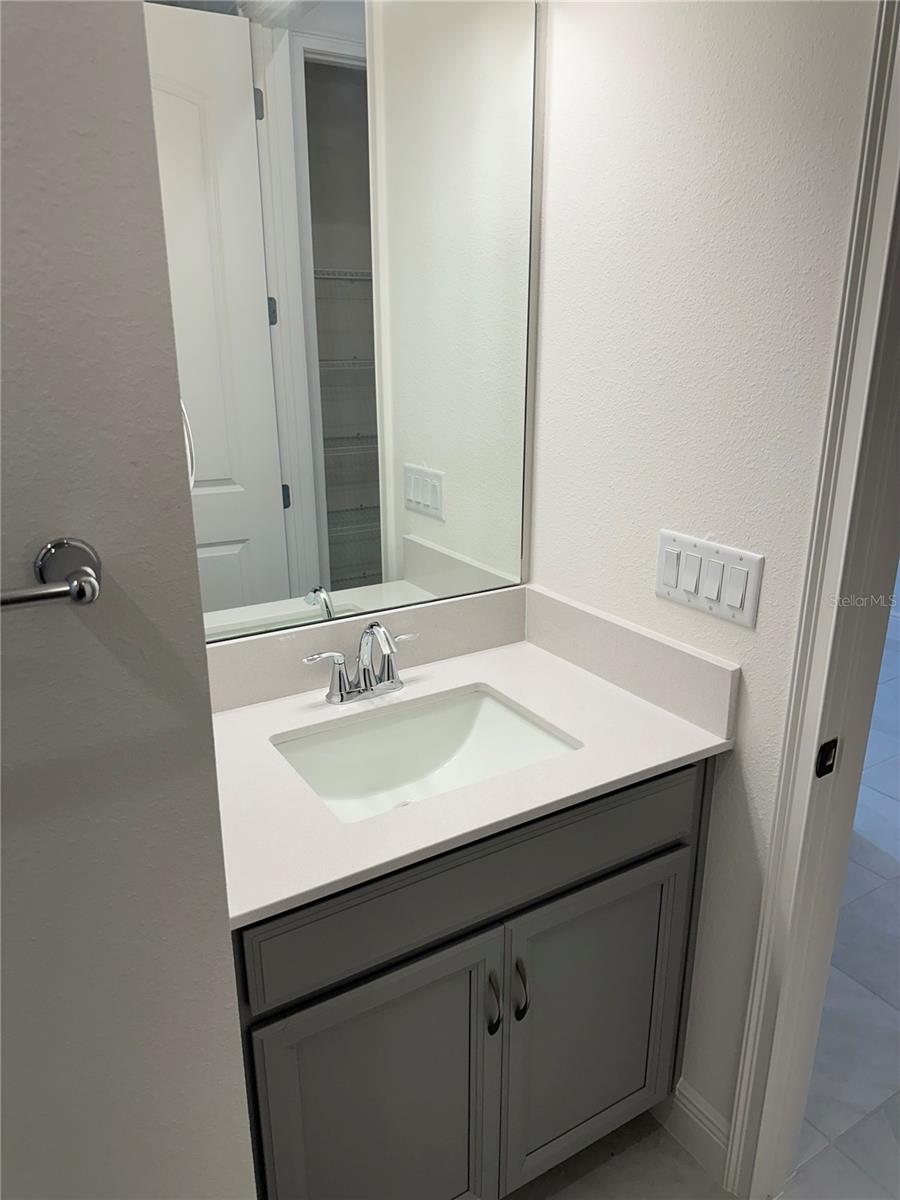 TWIN LAKES PH 8 - Residential Lease