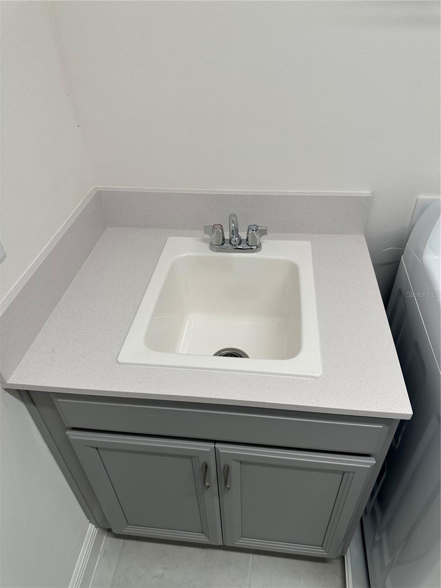 TWIN LAKES PH 8 - Residential Lease