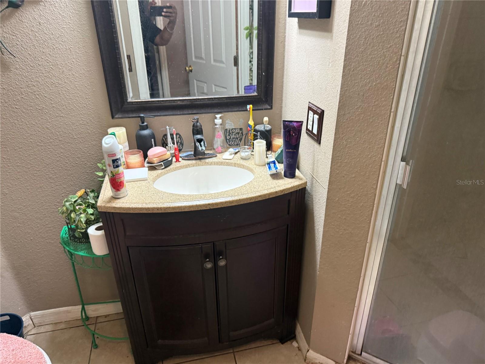 OAK ISLAND COVE - Residential