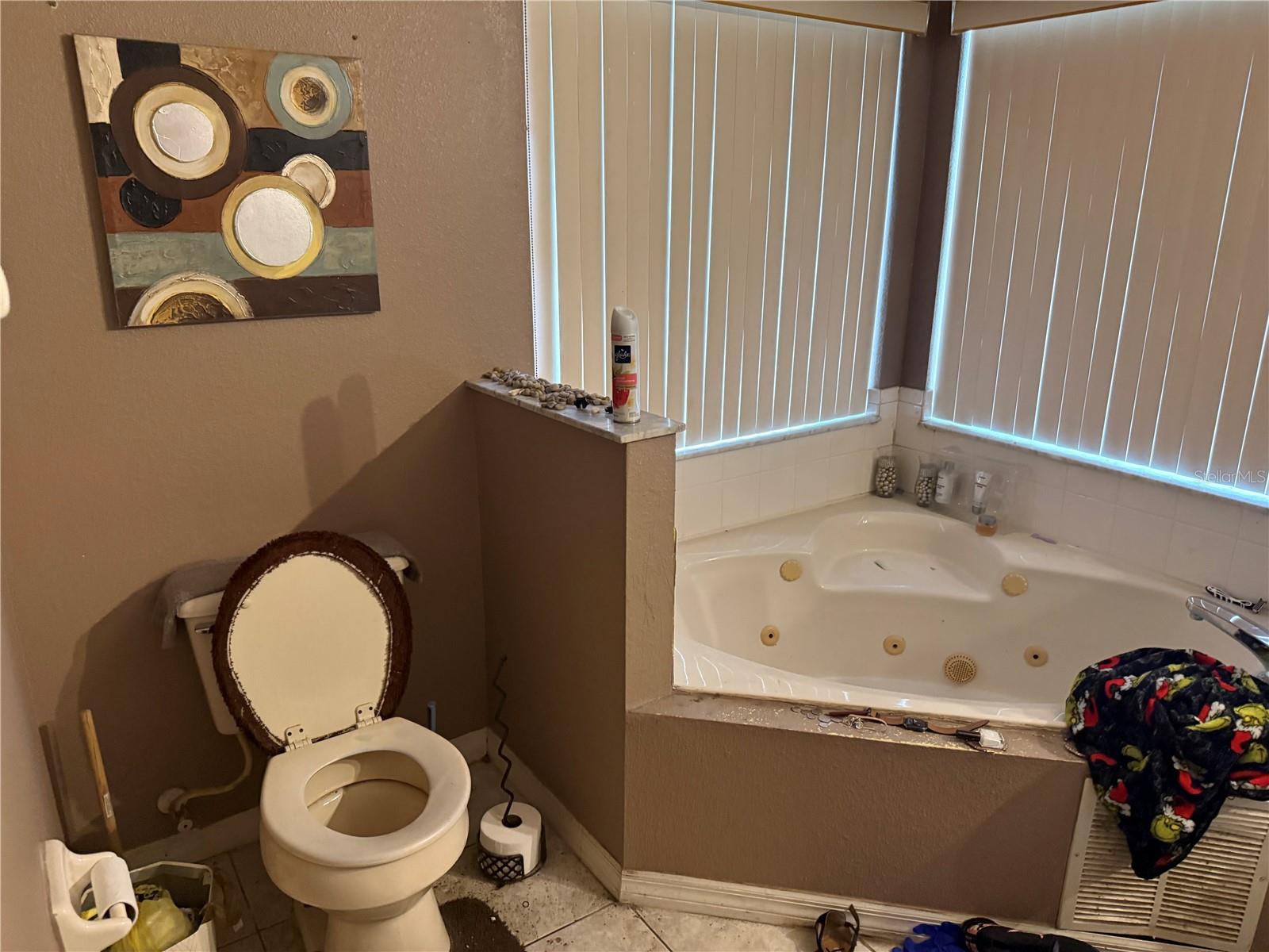 OAK ISLAND COVE - Residential