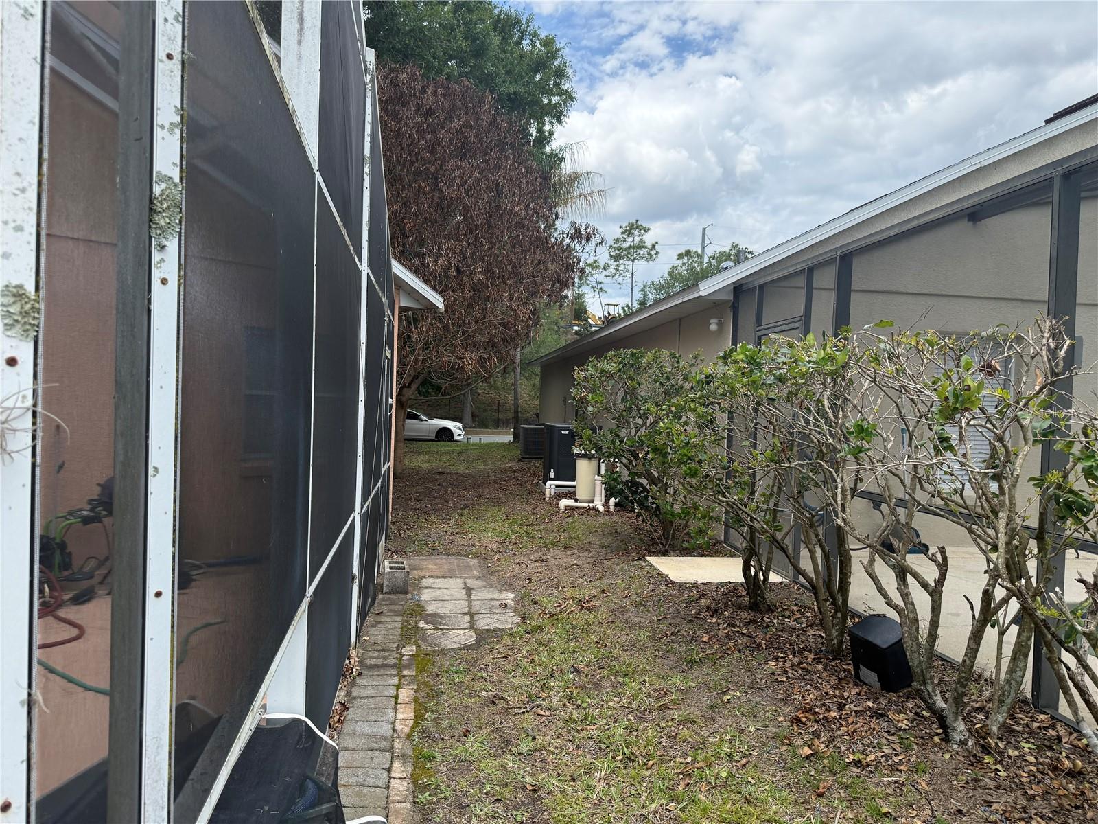 OAK ISLAND COVE - Residential