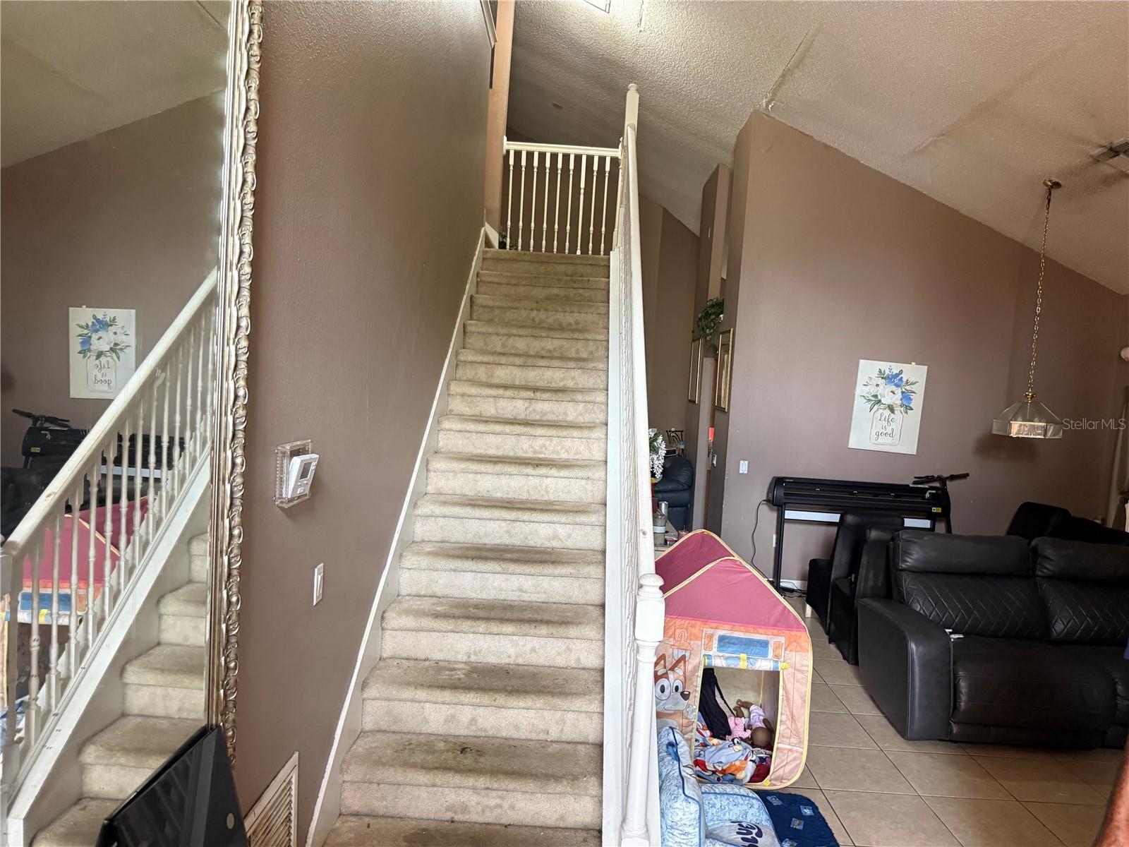 OAK ISLAND COVE - Residential