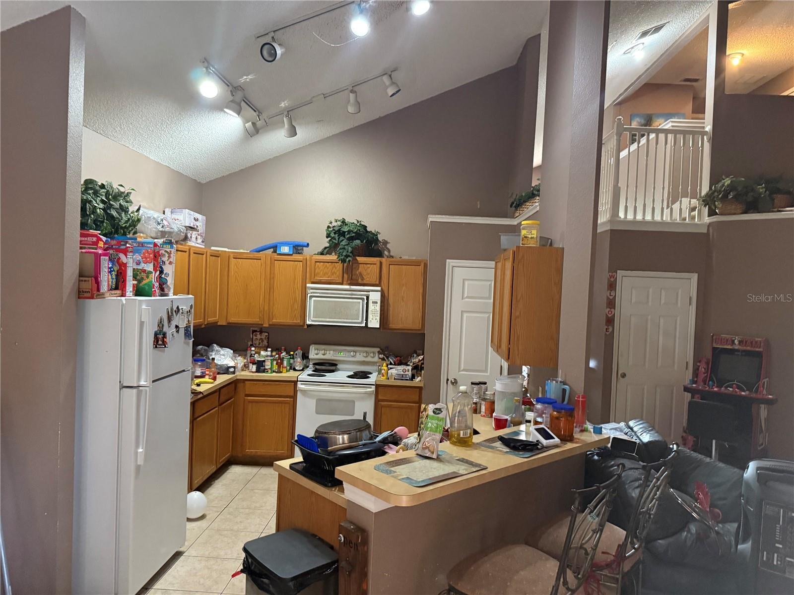 OAK ISLAND COVE - Residential