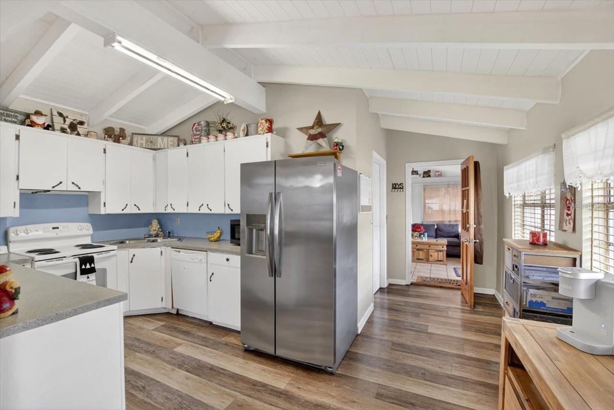 CITY ZEPHYRHILLS - Residential