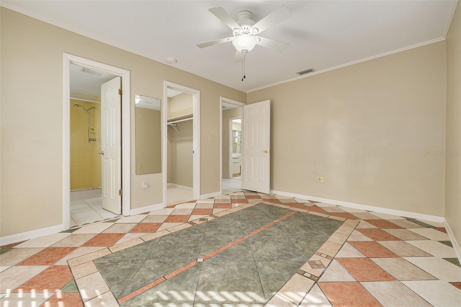 WILSHIRE ESTATES - Residential