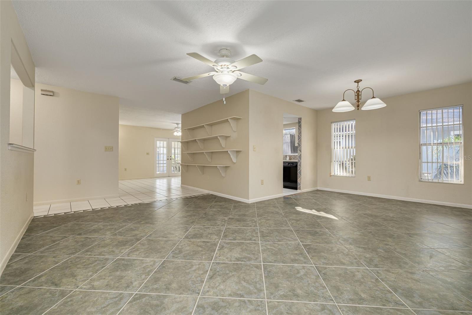 WILSHIRE ESTATES - Residential