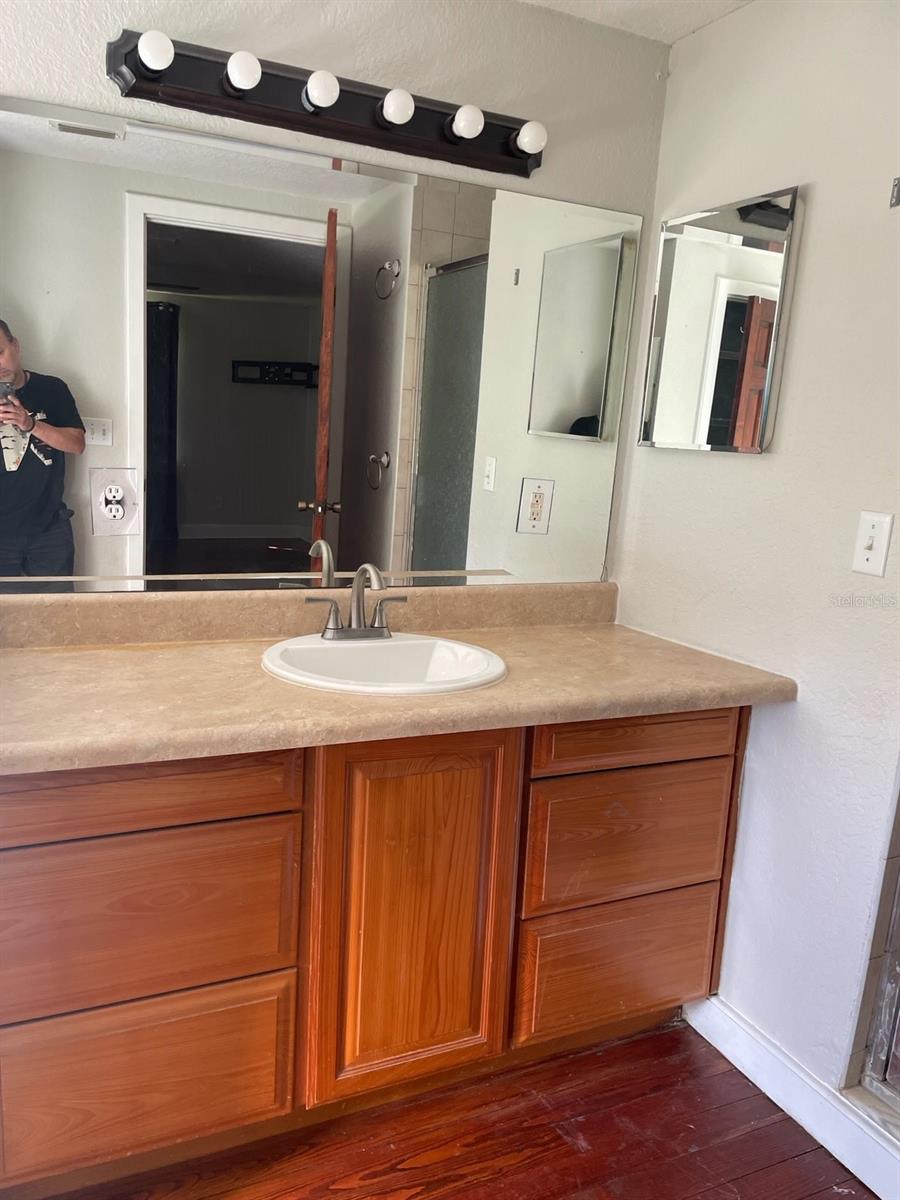 REBEL RUN - Residential