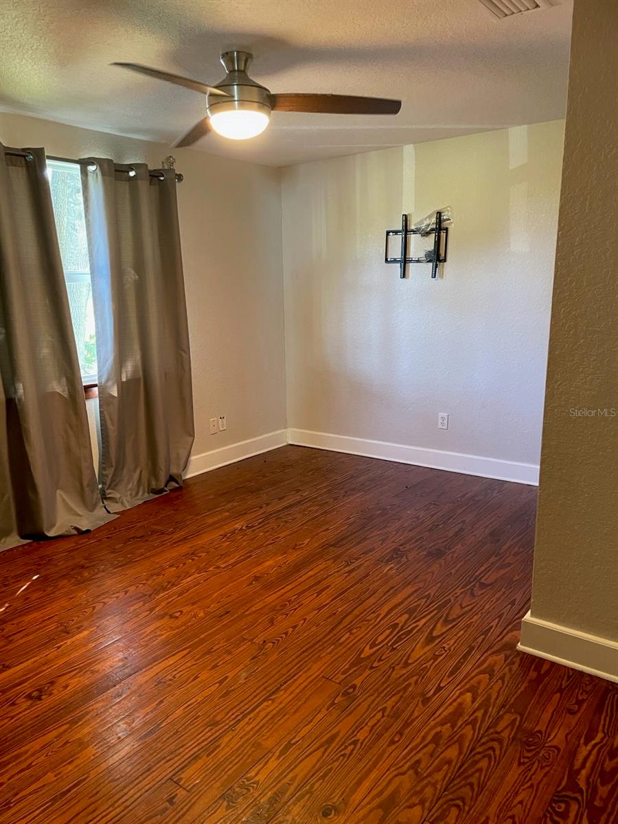 REBEL RUN - Residential