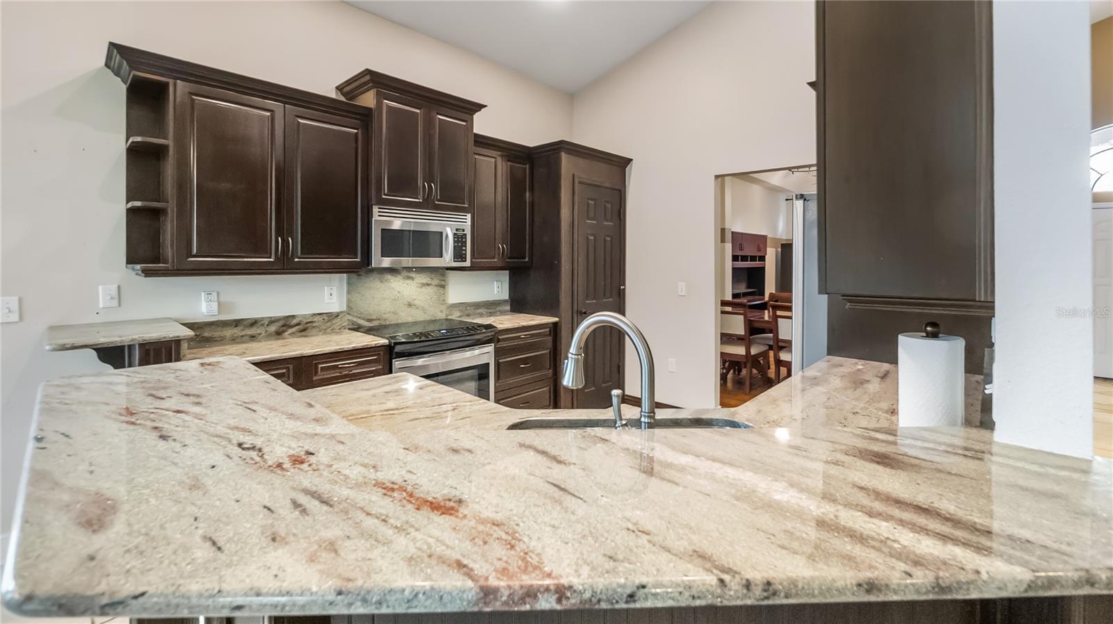 522 HARDWOOD CIRCLE
