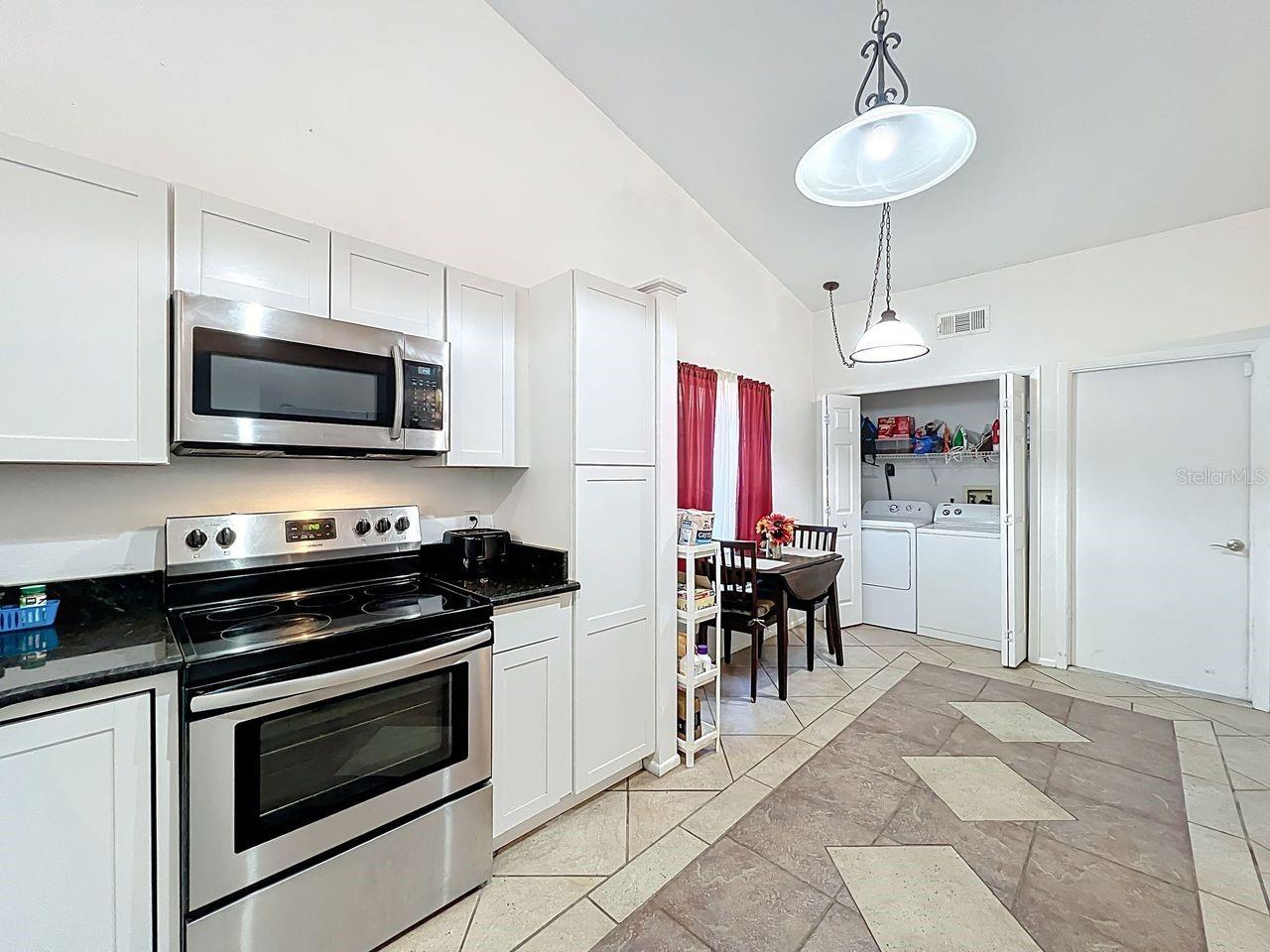 WOODFIELD OAKS - Residential