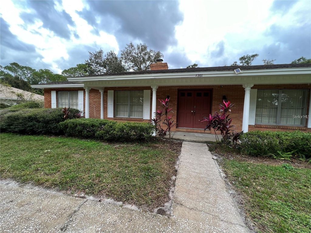 Photo of 1201 Wolverine Trail, Winter Springs, FL 32708 (MLS # O6374676)