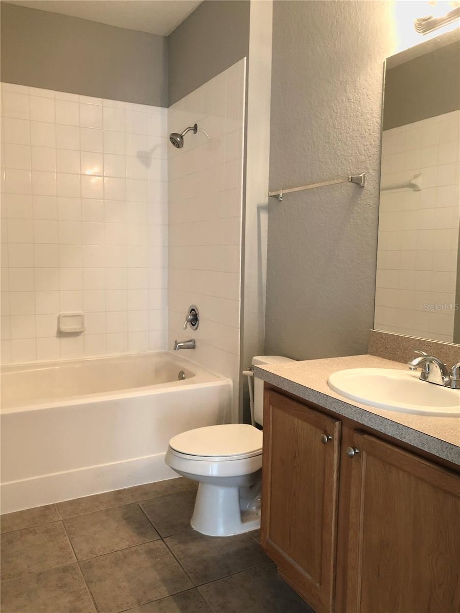 ESTS AT PARK CENTRAL CONDO - Residential