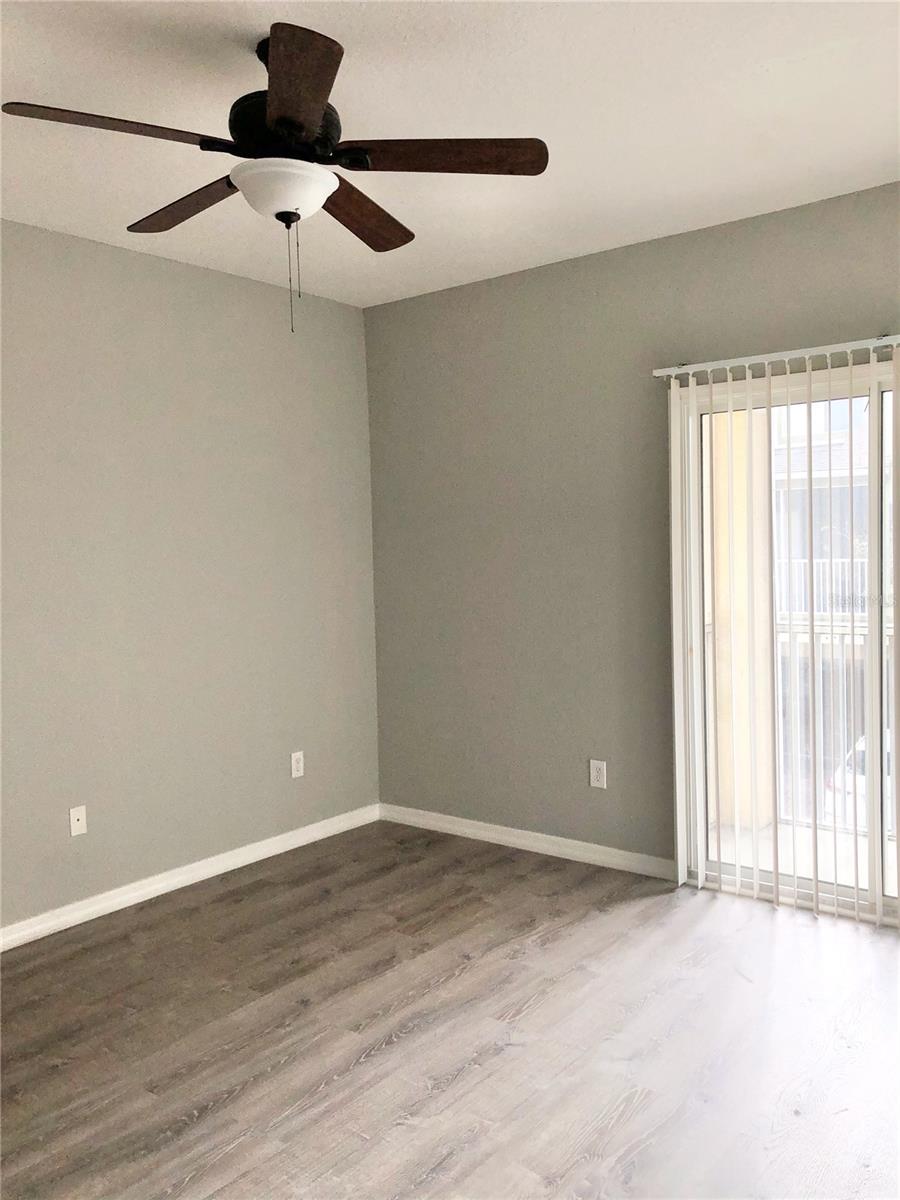 ESTS AT PARK CENTRAL CONDO - Residential