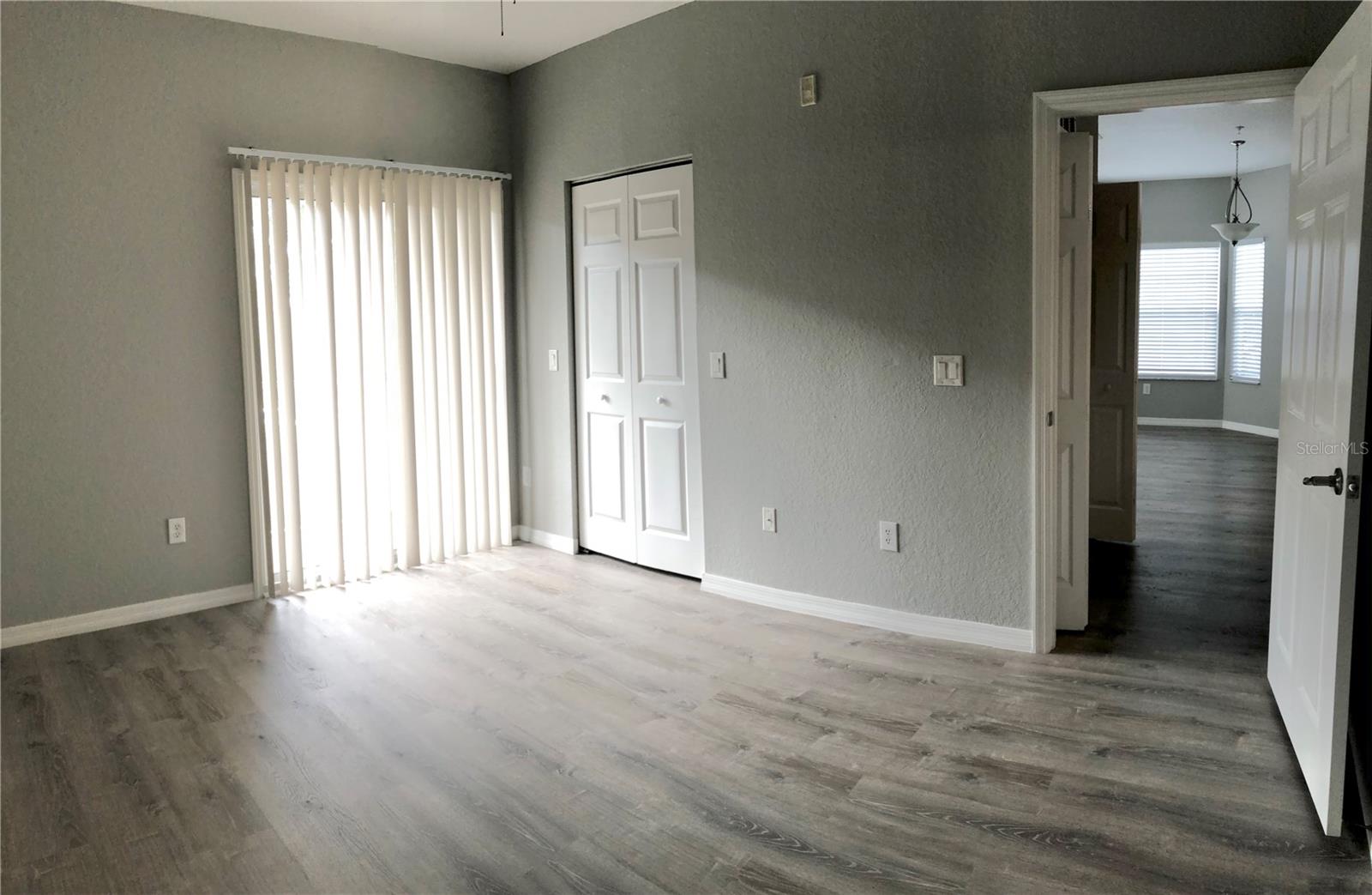 ESTS AT PARK CENTRAL CONDO - Residential