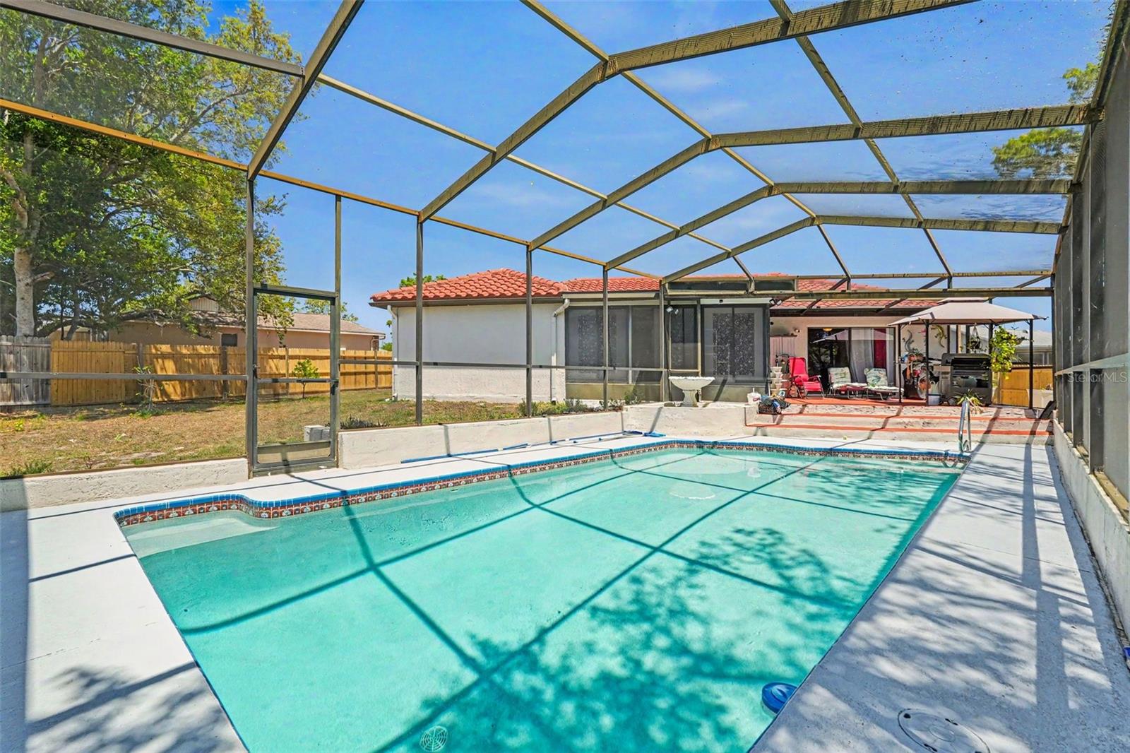 FOREST OAKS UNIT 1 - Residential