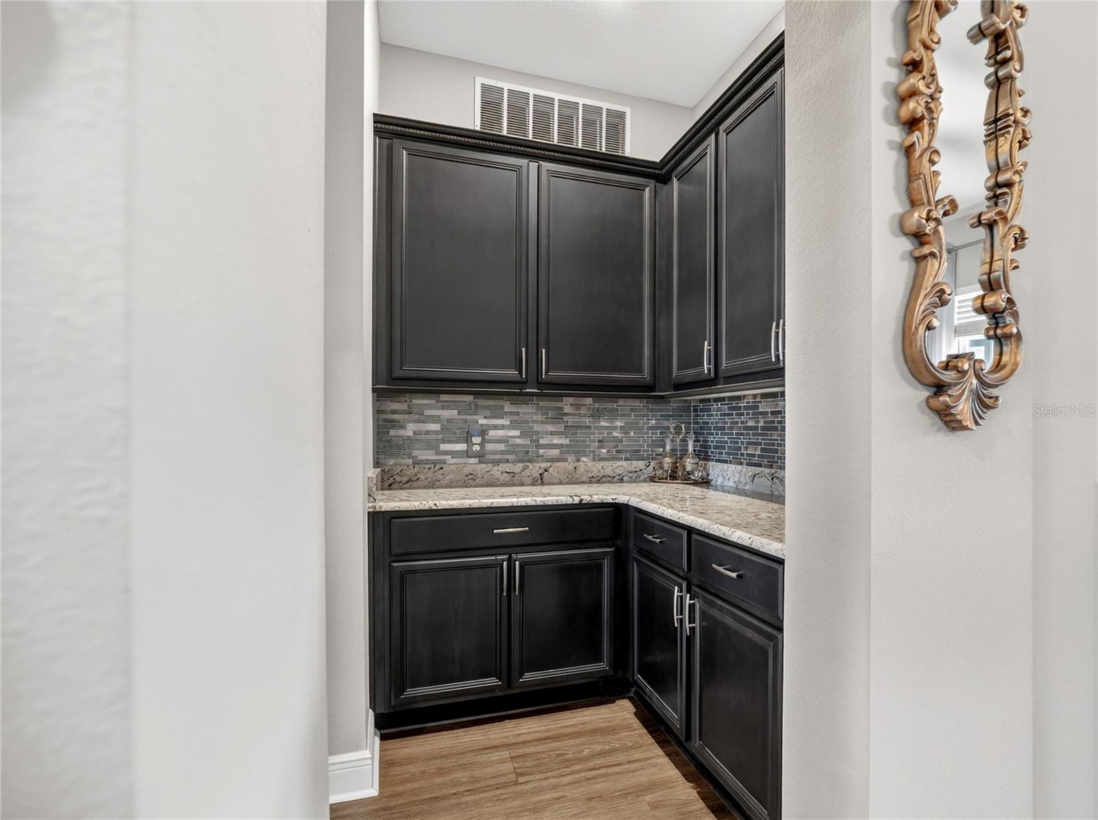 BELLALAGO PH 6H & 6I - Residential