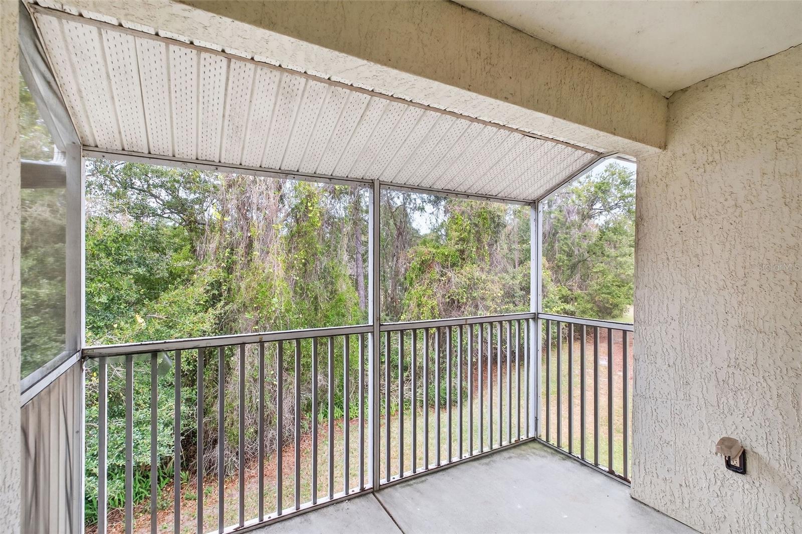 HUNTERS POINTE AT HUNTERS RESERVE A CONDO - Residential