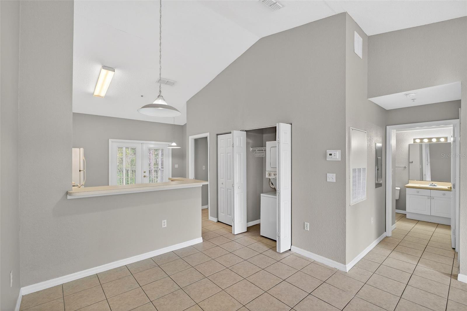 HUNTERS POINTE AT HUNTERS RESERVE A CONDO - Residential